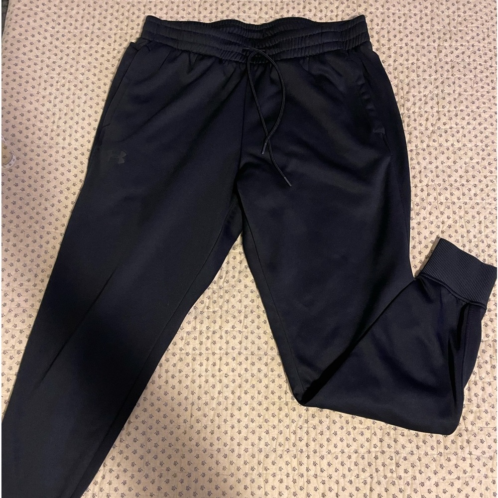 Men’s XL Under Armour black joggers
